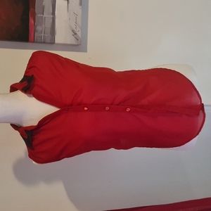 La Femme Sleeveless Semi cropped top. Size S